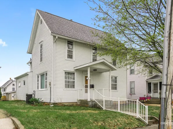 222 W Chamberlin St, Dixon, IL 61021