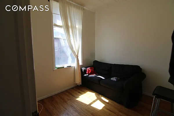 Rented by Compass | media 20