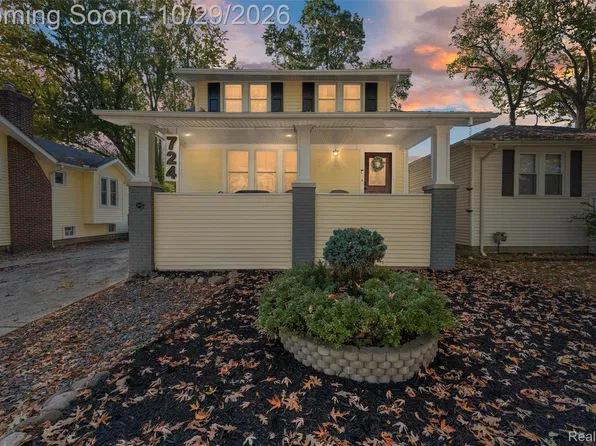 724 Gardenia Ave, Royal Oak, MI 48067