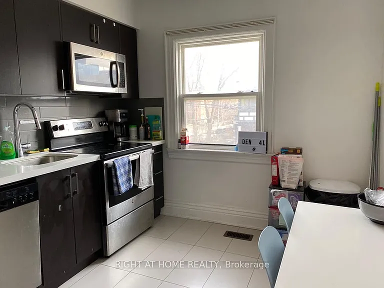 134 Huron St #2 — Photo 5