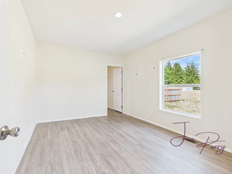 7420 Guide Meridian — Photo 28
