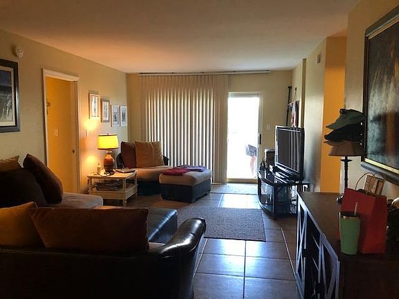 3rd image of 1600 Via De Luna Dr #102-A
