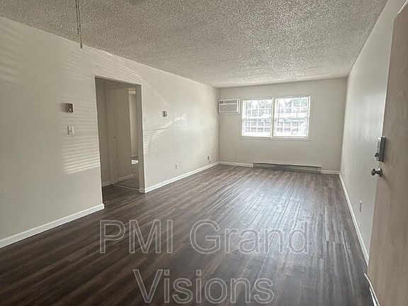 2nd image of 24 Buchanan Ct Unit 13