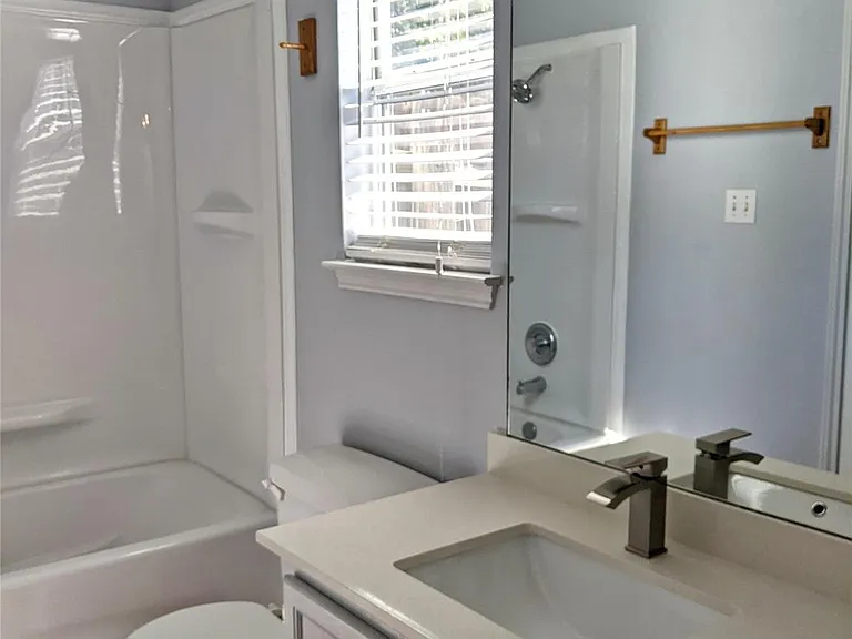 1702 Southwestern Trl — Photo 10