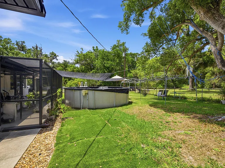 521 W Lutz Lake Fern Rd — Photo 27