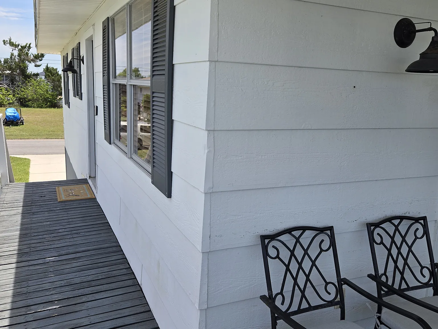 3393 Poinsettia Dr — Photo 4
