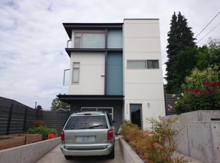 3950 SW Elmgrove St, Seattle, WA 98136