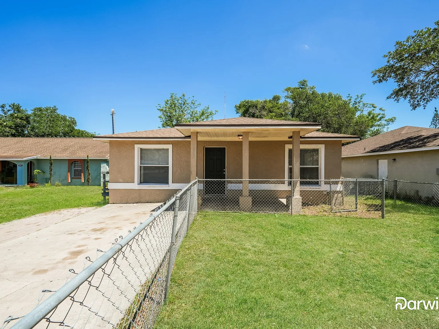 4 bed, 2.0 bath, 1600 sqft, $1,965 — Photo 1