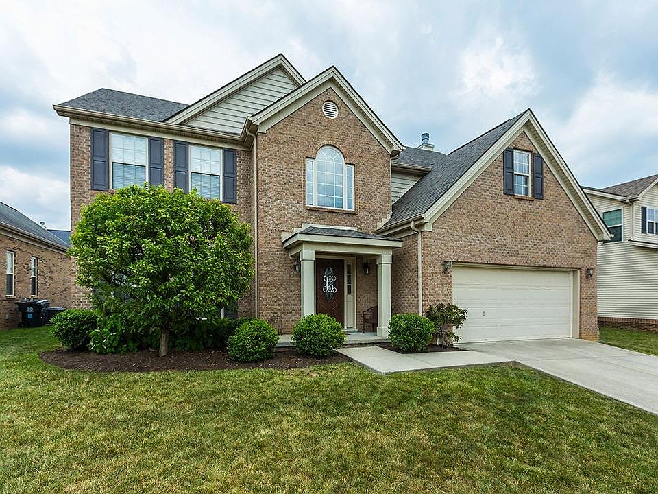 2nd image of 309 Richardson Pl