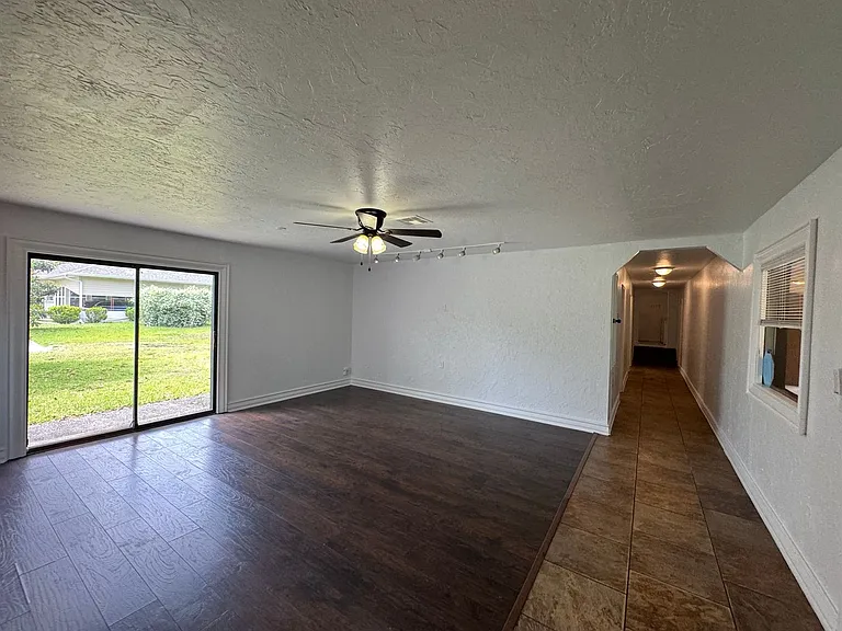 715 E Plymouth Ave — Photo 3