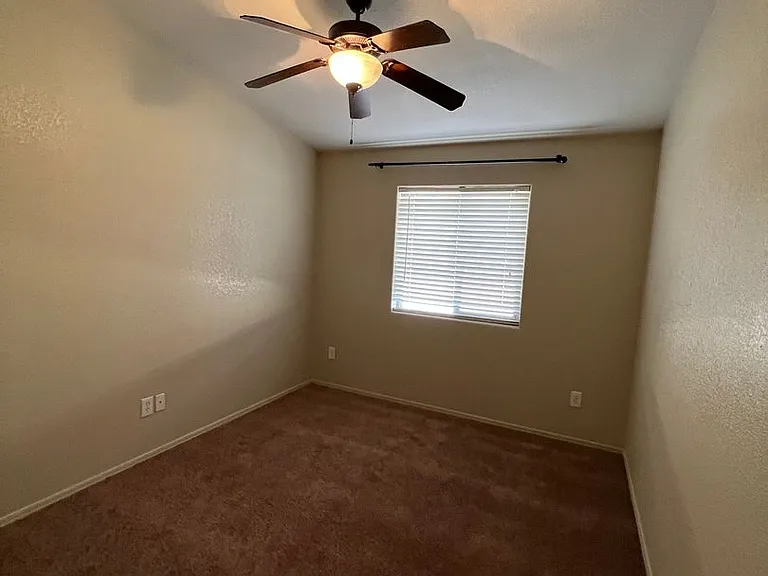 6565 E 33rd Ln — Photo 13