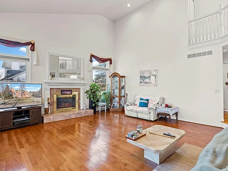 4885 Homestead Dr — Photo 6