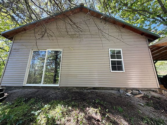 2nd image of 889 Powell Road