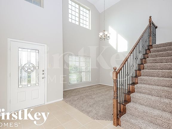 2nd image of 1112 Kaufman Rd