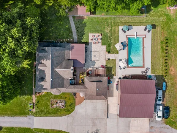 3137 Les Chappell Rd, Spring Hill, TN 37174