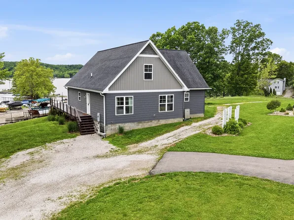9550 E Northshore Dr, Unionville, IN 47468