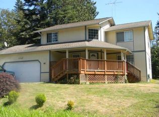 1356 Lakewood Dr, Camano Island, WA 98282