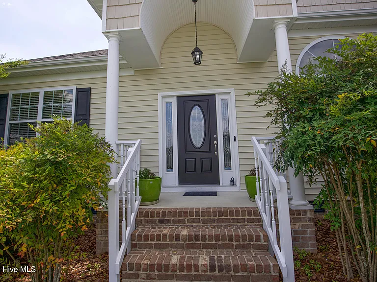 34 Princess Gate Dr — Photo 4