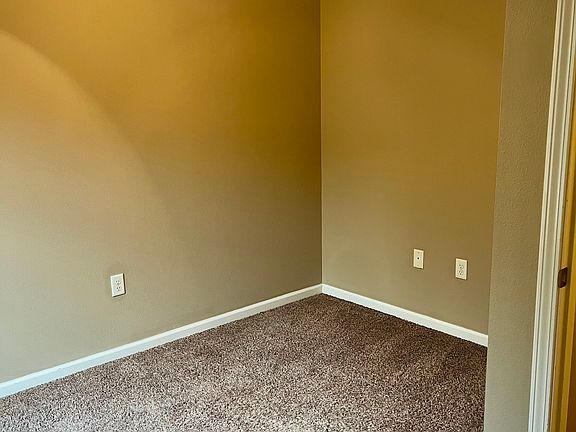 4th image of 1530 Davis St #D