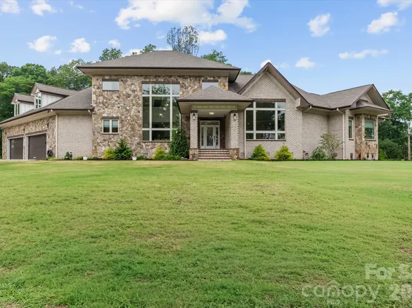 9355 Legrand Dr, Terrell, NC 28682