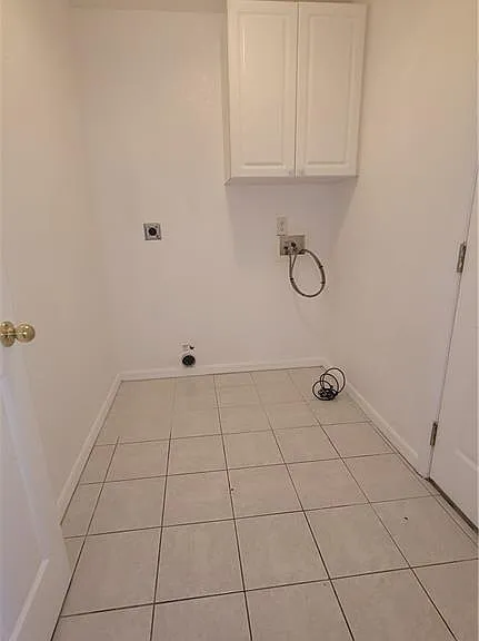 1010 SE 12th Ter — Photo 21