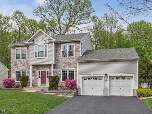 114 BLACK OAK TRAIL, Jefferson Twp., NJ 07849