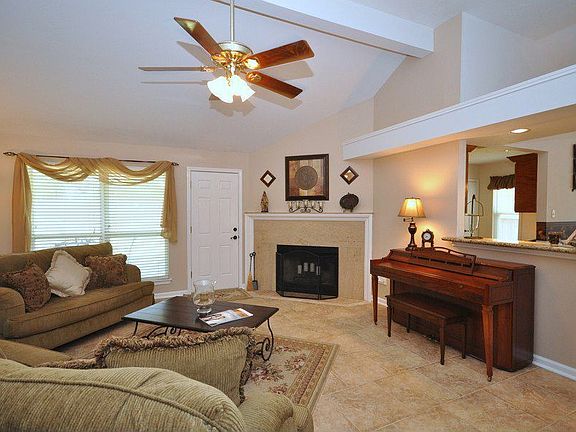 4th image of 17410 Shatnerwood Dr
