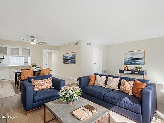 3rd image of 30 Moree Loop APT 37