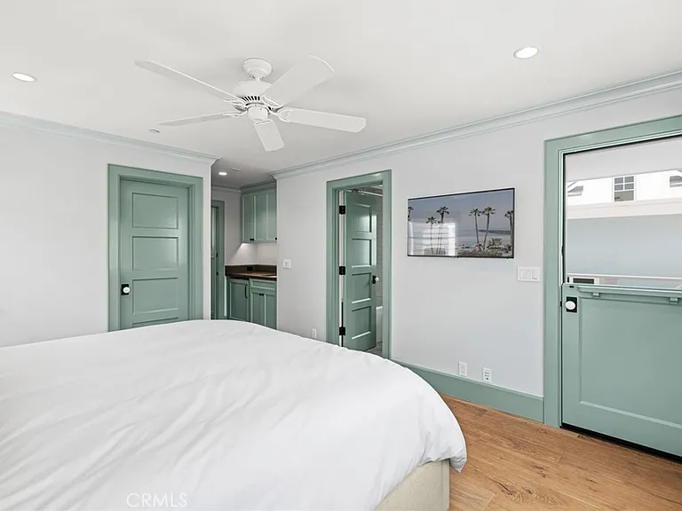 225 E Bay Front — Photo 18