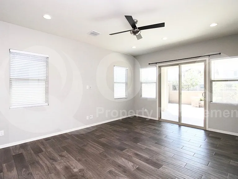 2051 E Wisteria Dr — Photo 6
