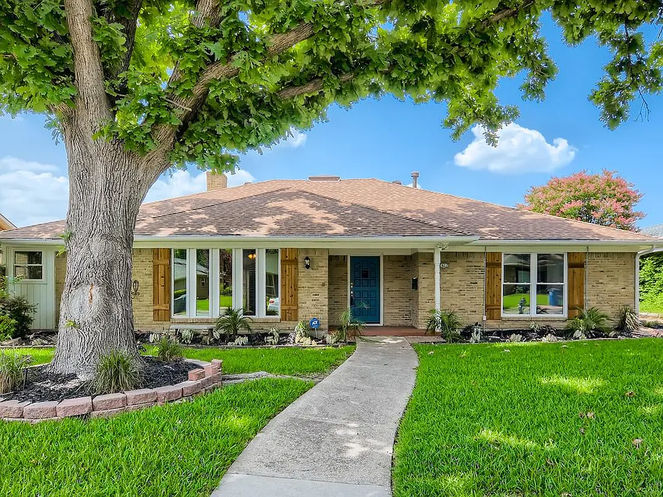 7417 La Sobrina Dr