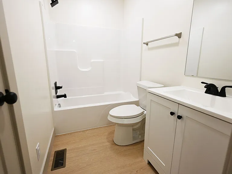 178 Brushwood Dr — Photo 12