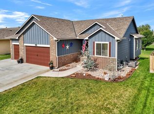 8857 N Hidden Ln, Valley Center, KS 67147