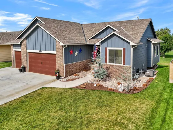 8857 N Hidden Ln, Valley Center, KS 67147