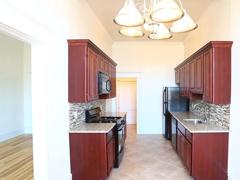 Bala Apartments — Photo 22
