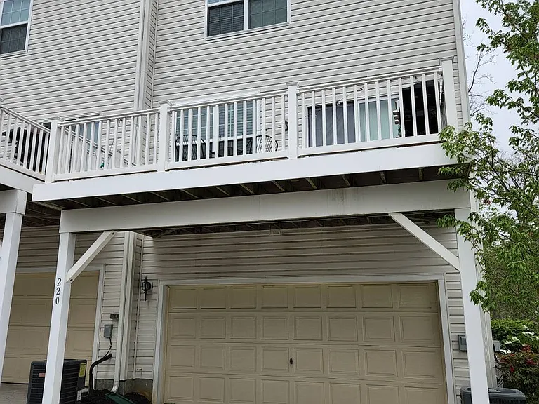 220 Ironwood Manor Dr — Photo 11