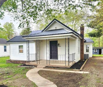 3722 W Wolf Lake St, Wolflake, IN, 46796