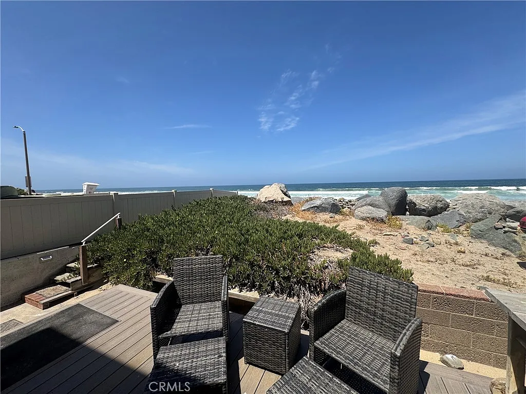 2 bed, 1100 sqft, $6,500 — Photo 2