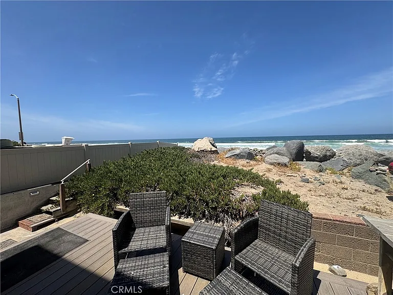 1398 Seacoast Dr #B — Photo 2