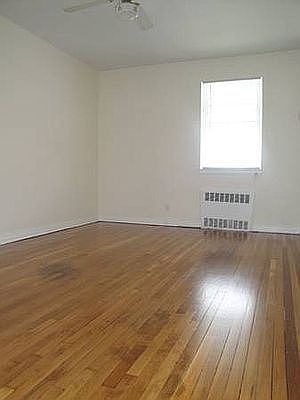 4th image of 24-35 21st St #1