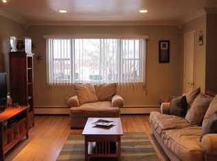 39 Manchester Ct, Wayne, NJ 07470