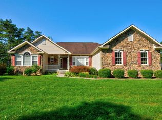 2547 Hunting Ridge Rd, Winchester, VA 22603