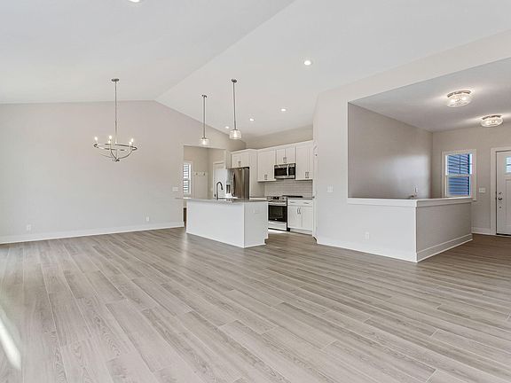 3rd image of 9494 Shoreway Dr