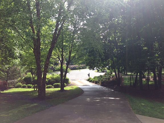 5th image of 120 Pondridge Ln