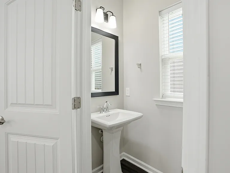 75 Pomona Cir — Photo 26