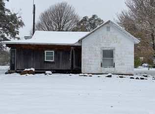 871 N Queen Rd, Walkerton, IN 46574