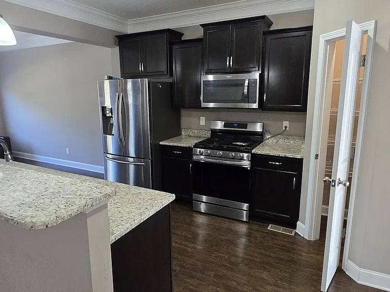 1726 Yearling Rd — Photo 16