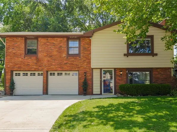 1605 NW 66th St, Kansas City, MO 64118