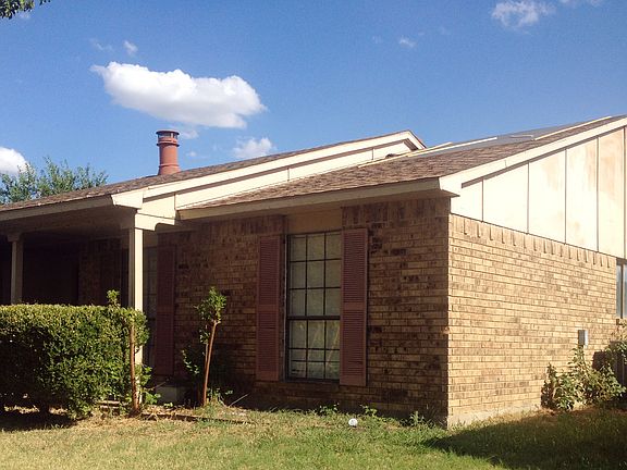 3rd image of 648 Priscilla Ln