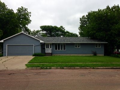 320 N Dakota St, Salem, SD, 57058
